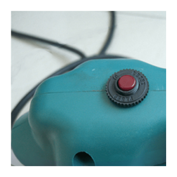 Vysokofrekvenční vibrační jehla se závitovým připojením 2300 W - PRONAJMU - TISTO