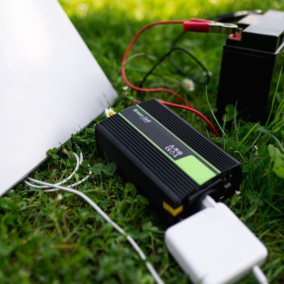Spændingsomformer Inverter 12V til 230V 1000W / 2000W Modificeret sinusbølge - TISTO Spændingsomformer Inverter 12V til 230V 1000W / 2000W Modificeret sinusbølge - TISTO